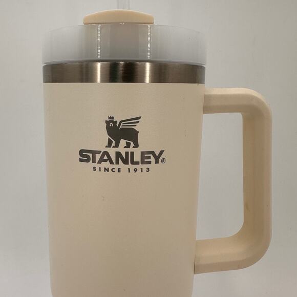 Stanley Cream The Quensher H2.0 The Flowstate 40 oz Tumbler NWOT - Picture 2 of 9